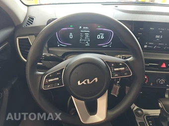 2026 Kia Seltos LX - miniatura 10