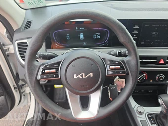 2026 Kia Seltos LX - miniatura 10