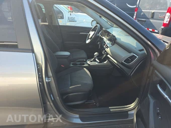 2026 Kia Seltos LX - miniatura 8