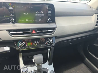 2026 Kia Seltos LX - miniatura 11
