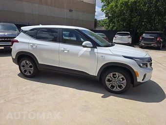 2026 Kia Seltos LX – miniatura 4