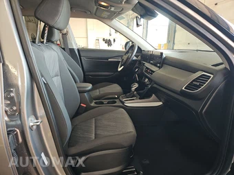 2026 Kia Seltos LX – miniatura 8
