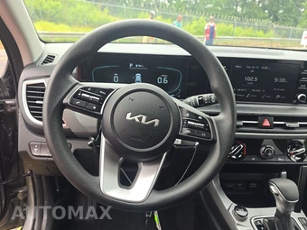 2026 Kia Seltos LX – miniatura 10
