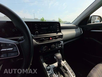 2026 Kia Seltos LX - miniatura 10