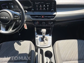 2026 Kia Seltos LX - miniatura 11