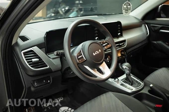 2026 Kia Seltos LX - miniatura 9