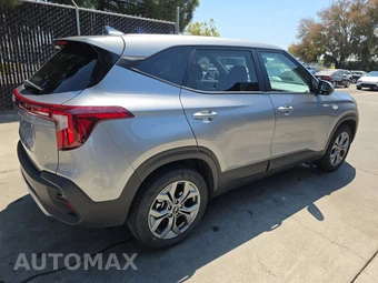 2026 Kia Seltos LX - miniatura 4
