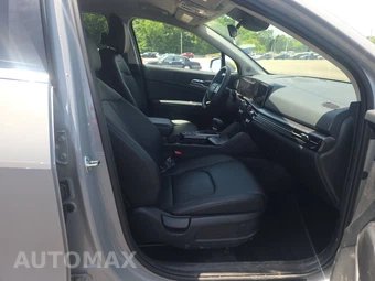 2026 Kia Sportage EX - miniatura 8