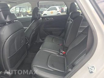 2026 Kia Sportage EX - miniatura 13