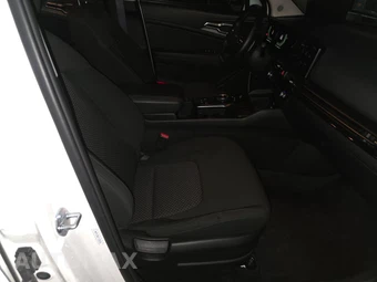 2026 Kia Sportage Hybrid LX - miniatura 8