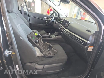 2026 Kia Sportage Hybrid LX - miniatura 8