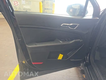 2026 Kia Sportage Hybrid LX - miniatura 9