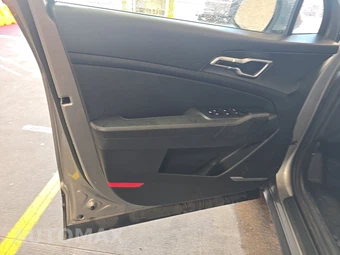 2026 Kia Sportage Hybrid LX - miniatura 9