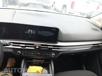 2026 Kia Sportage Hybrid LX - miniatura 11