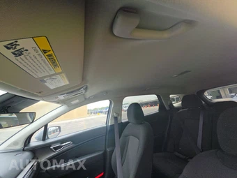 2026 Kia Sportage Hybrid S - miniatura 17