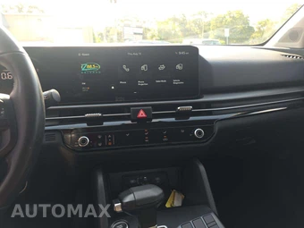 2026 Kia Sportage LX - miniatura 10