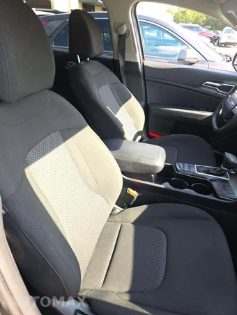 2026 Kia Sportage LX - miniatura 18