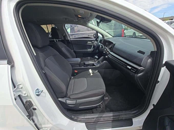 2026 Kia Sportage LX - miniatura 15