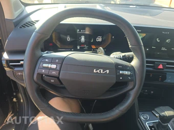 2026 Kia Sportage LX - miniatura 16