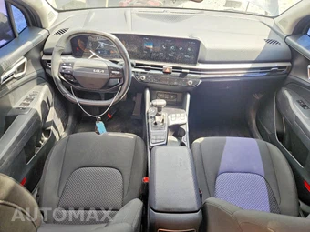 2026 Kia Sportage LX - miniatura 8