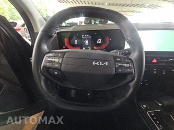 2026 Kia Sportage LX - miniatura 10