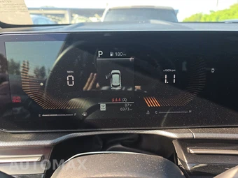 2026 Kia Sportage LX - miniatura 12