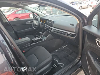 2026 Kia Sportage LX - miniatura 8