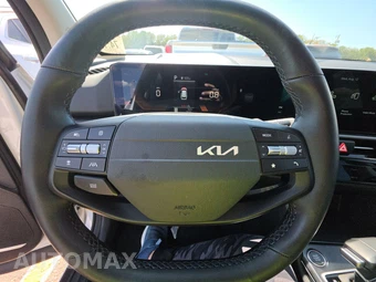 2026 Kia Sportage LX - miniatura 10