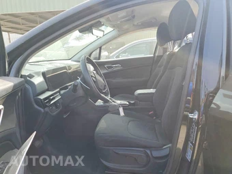 2026 Kia Sportage LX - miniatura 7