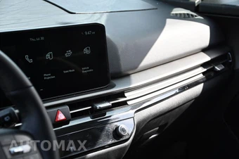 2026 Kia Sportage LX - miniatura 11