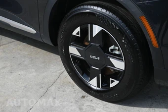 2026 Kia Sportage LX - miniatura 9
