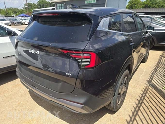 2026 Kia Sportage LX - miniatura 3