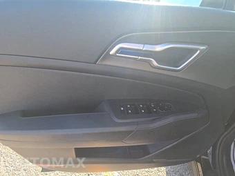 2026 Kia Sportage LX - miniatura 9