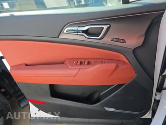2026 Kia Sportage SX-Prestige - miniatura 9