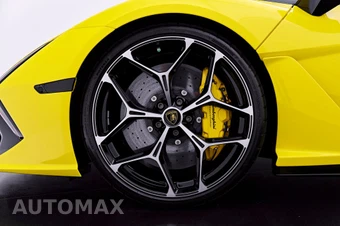 2026 Lamborghini Revuelto - miniatura 3