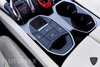 2026 Lamborghini Urus SE - miniatura 84