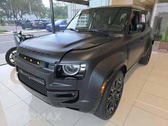 2026 Land Rover Defender 110 OCTA Black