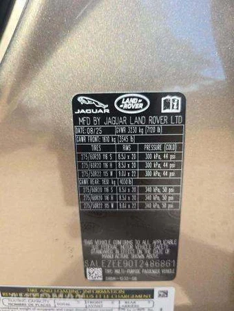 2026 Land Rover Defender 110 OCTA – miniatura 6