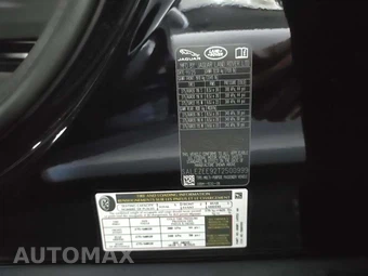 2026 Land Rover Defender 110 OCTA – miniatura 5
