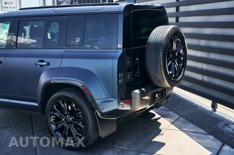 2026 Land Rover Defender 110 OCTA – miniatura 11