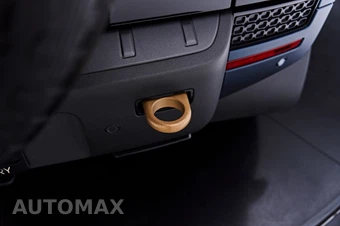 2026 Land Rover Defender 110 OCTA – miniatura 30