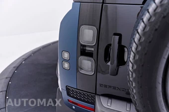 2026 Land Rover Defender 110 OCTA – miniatura 31