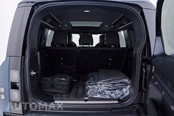 2026 Land Rover Defender 110 OCTA – miniatura 32