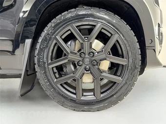 2026 Land Rover Defender 110 X-Dynamic SE - miniatura 39