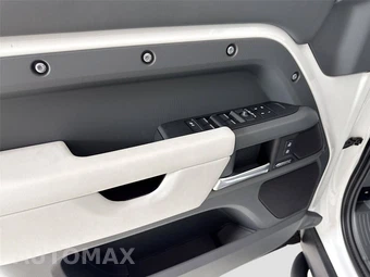 2026 Land Rover Defender 110 X-Dynamic SE - miniatura 12