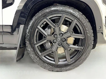 2026 Land Rover Defender 110 X-Dynamic SE - miniatura 37