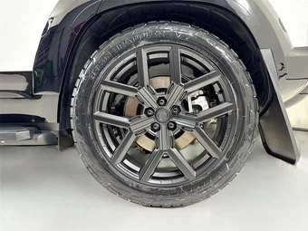 2026 Land Rover Defender 110 X-Dynamic SE - miniatura 39