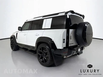 2026 Land Rover Defender 110 X-Dynamic SE - miniatura 8