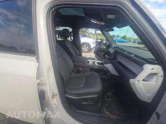 2026 Land Rover Defender 110 X-Dynamic SE - miniatura 15