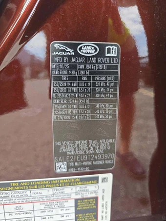 2026 Land Rover Defender 130 X-Dynamic SE – miniatura 2